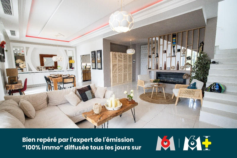 Maison - 400 m² - 7 pièces