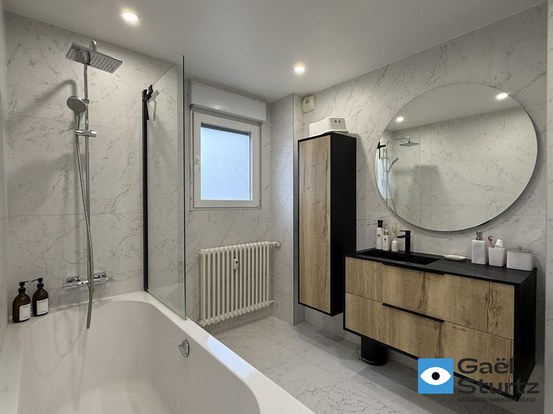 Appartement - 75 m² - 3 pièces