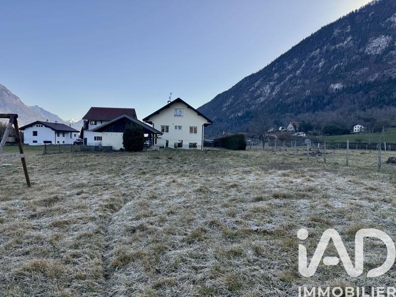 Terrain - 695 m²