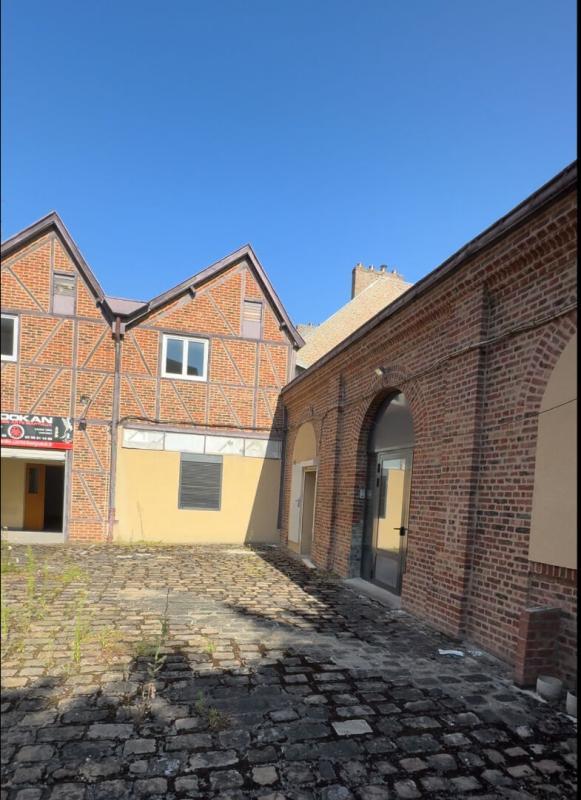 Immeuble - 1 200 m² - 22 pièces