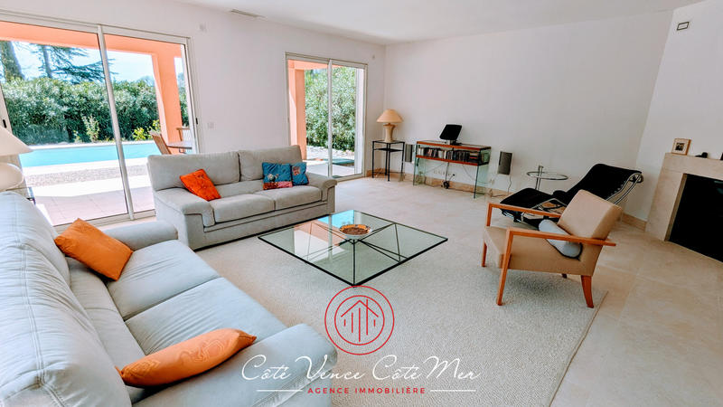 Maison - 199 m² - 6 pièces