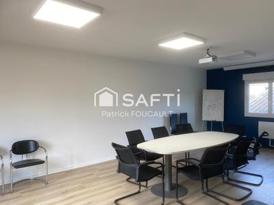 Local commercial - 185 m² - 8 pièces