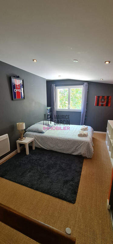 Maison - 178 m² - 5 pièces