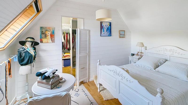 Maison - 160 m² - 8 pièces