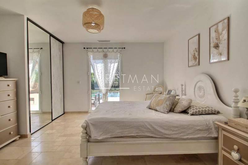 Villa - 210 m² - 6 pièces