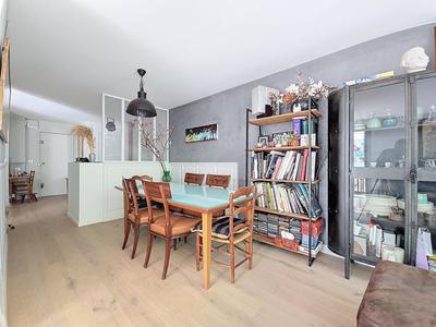 Appartement - 108 m² - 6 pièces