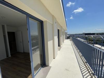 Appartement - 98 m² - 5 pièces