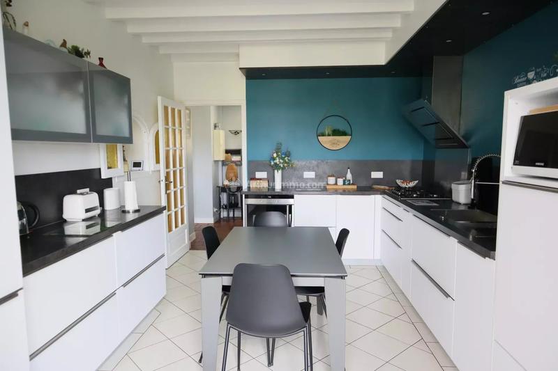 Maison - 274 m² - 6 pièces