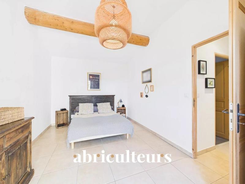 Maison - 170 m² - 5 pièces