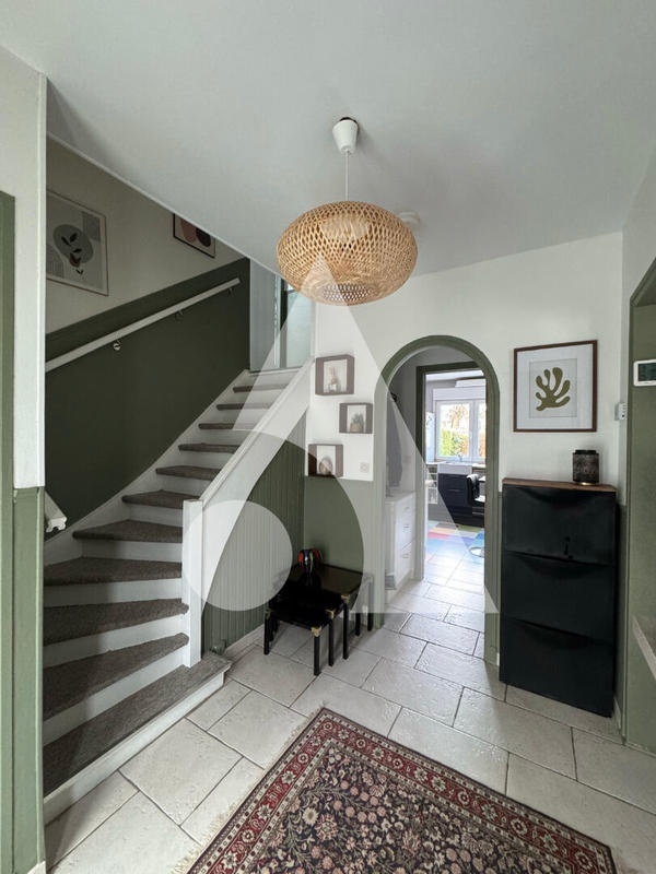 Maison - 102 m² - 5 pièces