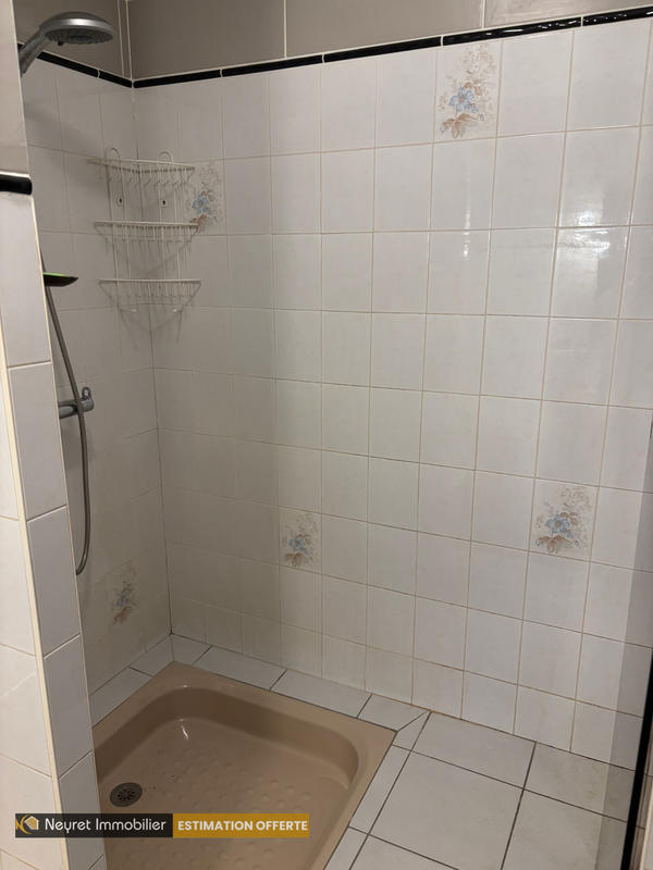 Appartement - 94 m² - 4 pièces