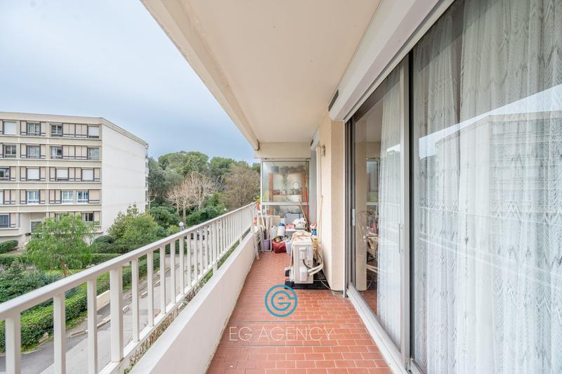 Appartement - 83 m² - 4 pièces