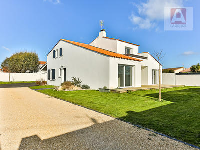 Maison - 157 m² - 6 pièces