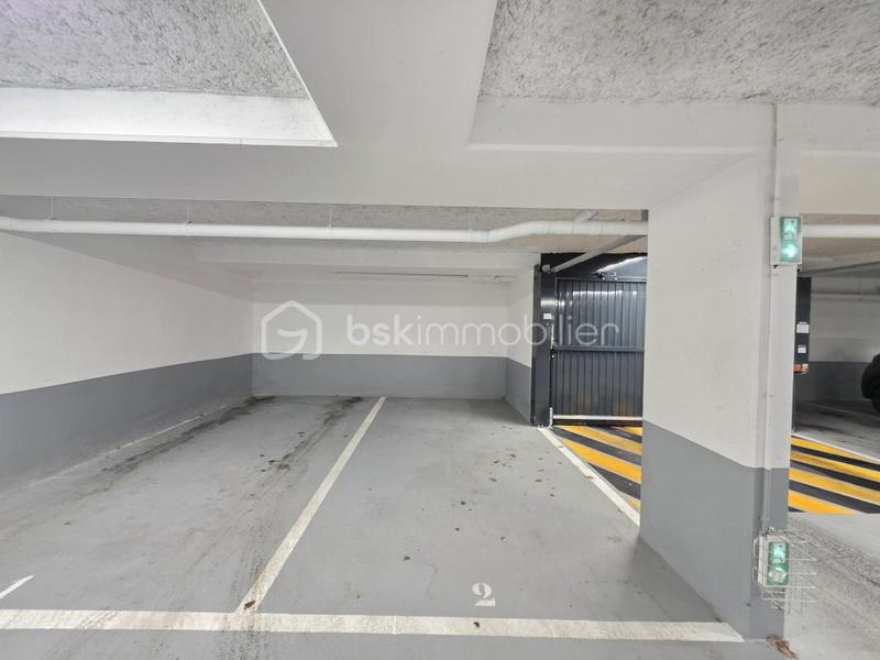Parking - 13 m²