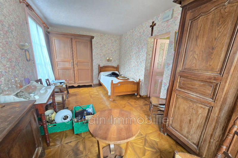 Maison - 231 m² - 13 pièces