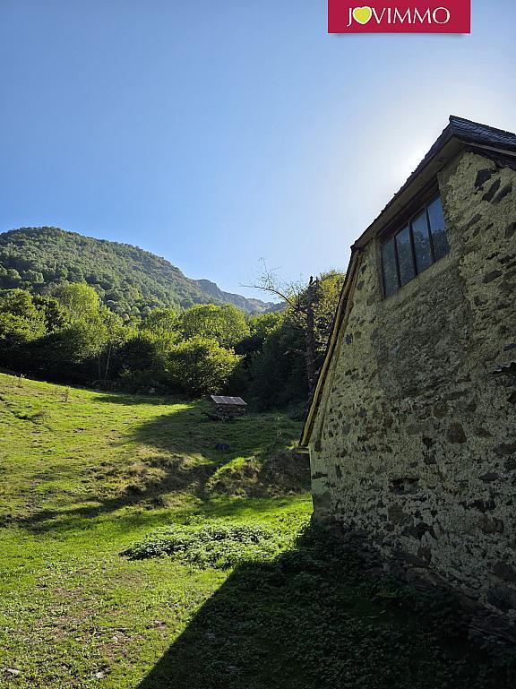 Maison - 200 m² - 1 pièce