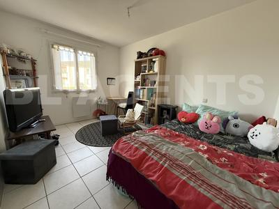 Maison - 81 m² - 5 pièces