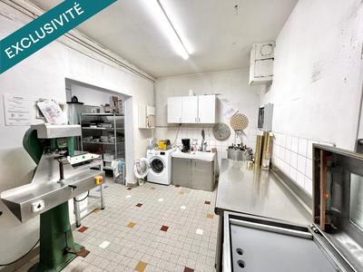 Local commercial - 220 m² - 9 pièces