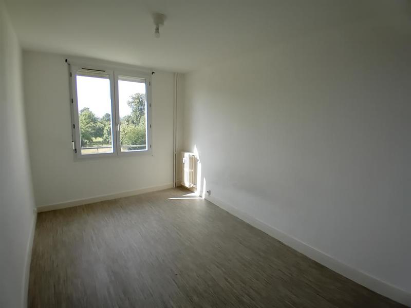 Appartement - 93 m² - 5 pièces