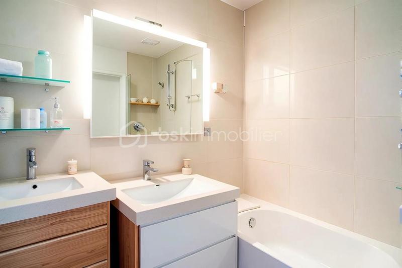 Appartement - 96 m² - 4 pièces