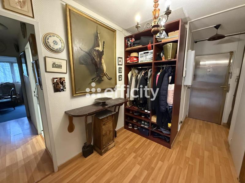 Appartement - 99 m² - 5 pièces