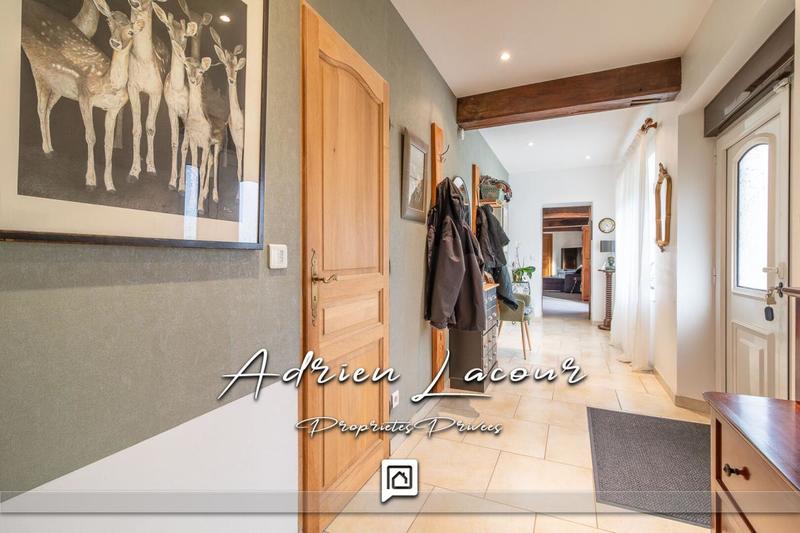 Maison - 206 m² - 7 pièces