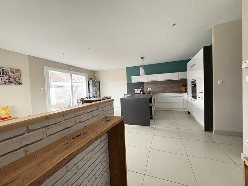 Maison - 134 m² - 6 pièces