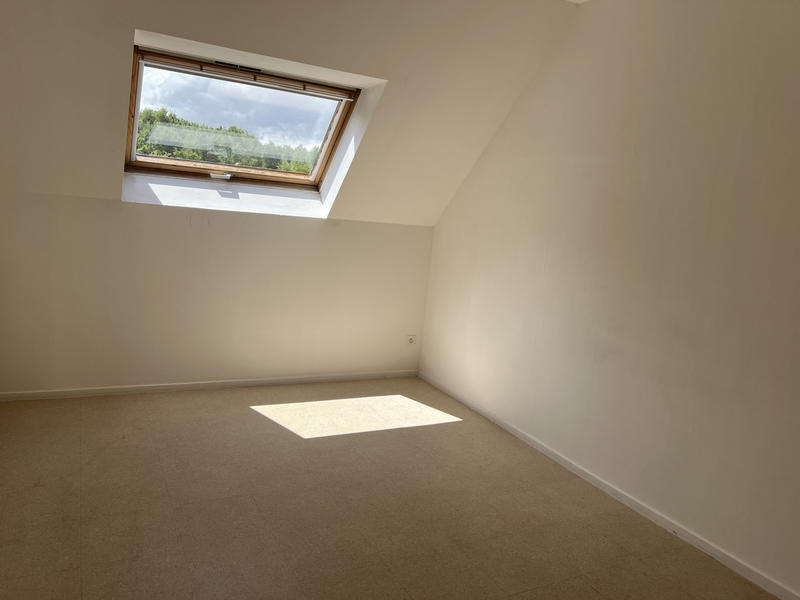 Maison - 94 m² - 5 pièces