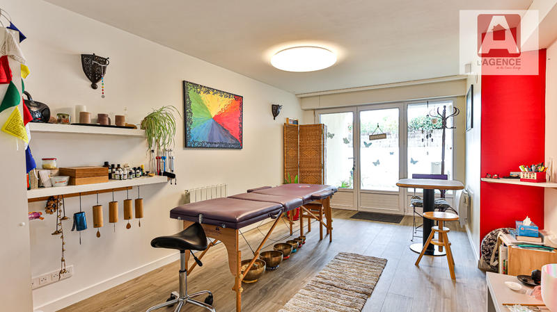 Maison - 281 m² - 6 pièces