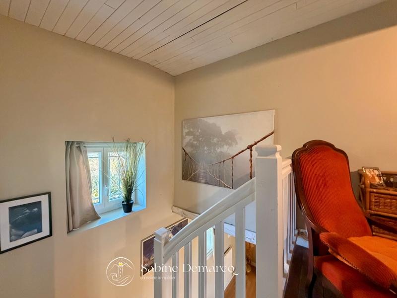 Maison - 235 m² - 6 pièces