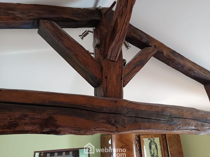 Maison - 240 m² - 8 pièces