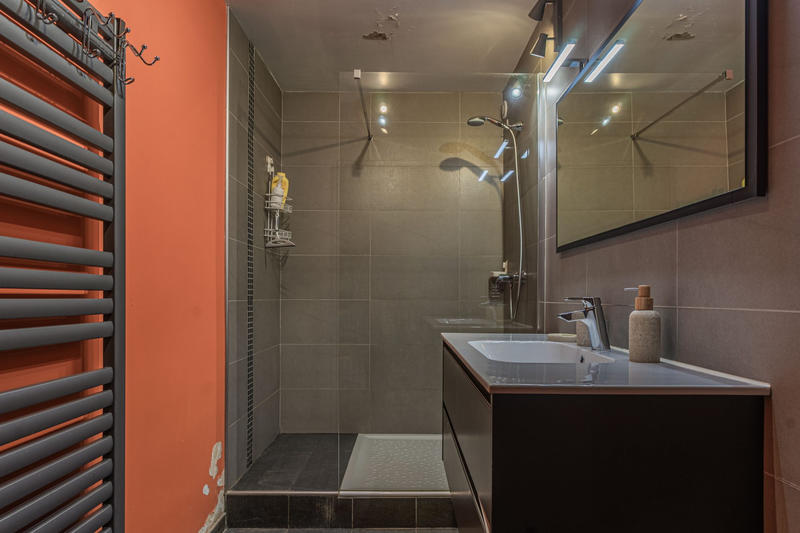 Maison traditionnelle - 236 m² - 8 pièces