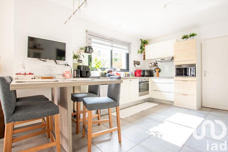 Maison - 143 m² - 6 pièces