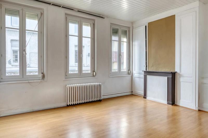 Demeure - 238 m² - 11 pièces