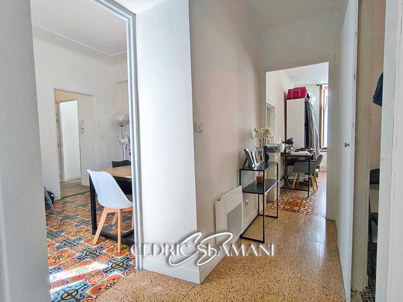 Appartement - 90 m² - 4 pièces