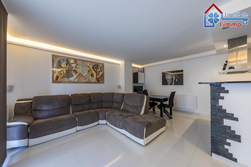 Appartement - 65 m² - 3 pièces