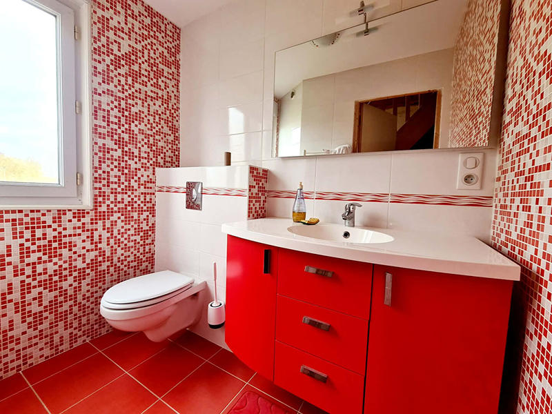 Maison - 210 m² - 8 pièces