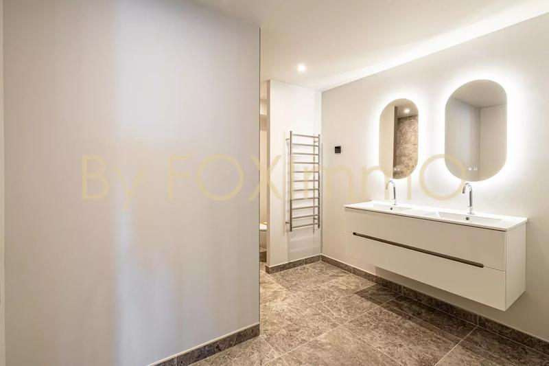 Appartement - 200 m² - 4 pièces