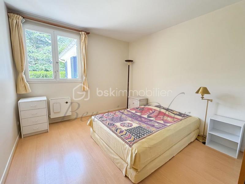 Maison - 227 m² - 9 pièces