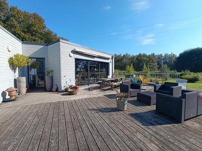 Maison - 160 m² - 8 pièces