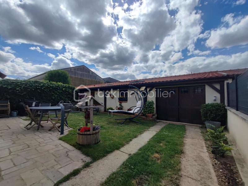 Maison - 140 m² - 5 pièces