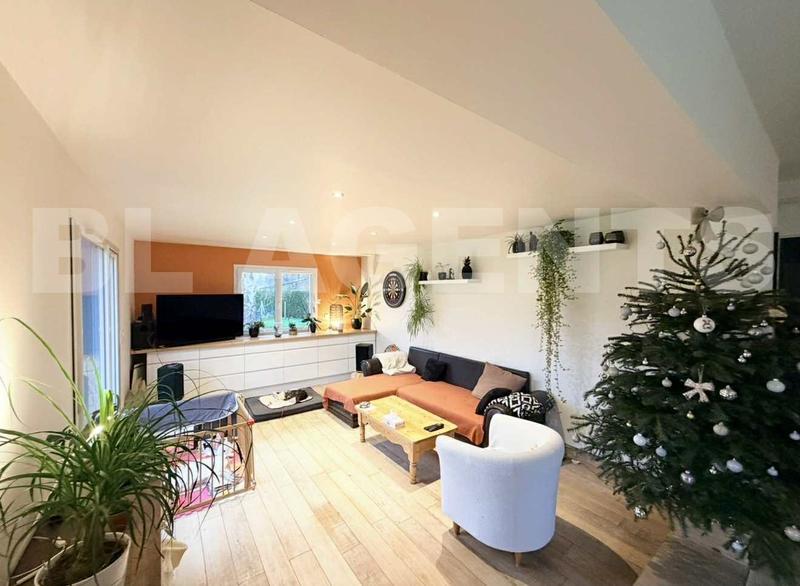 Maison - 145 m² - 6 pièces