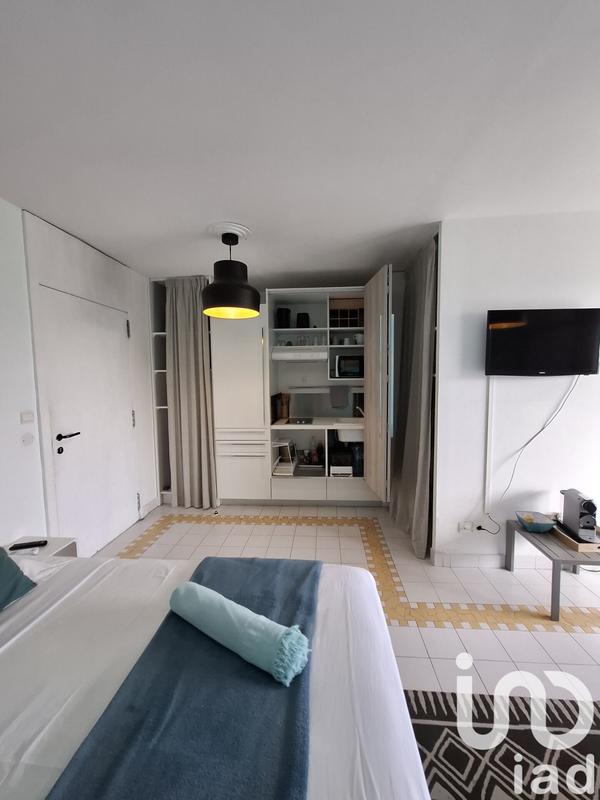 Studio - 25 m² - 1 pièce