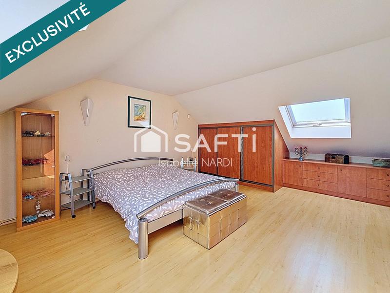 Maison - 176 m² - 7 pièces