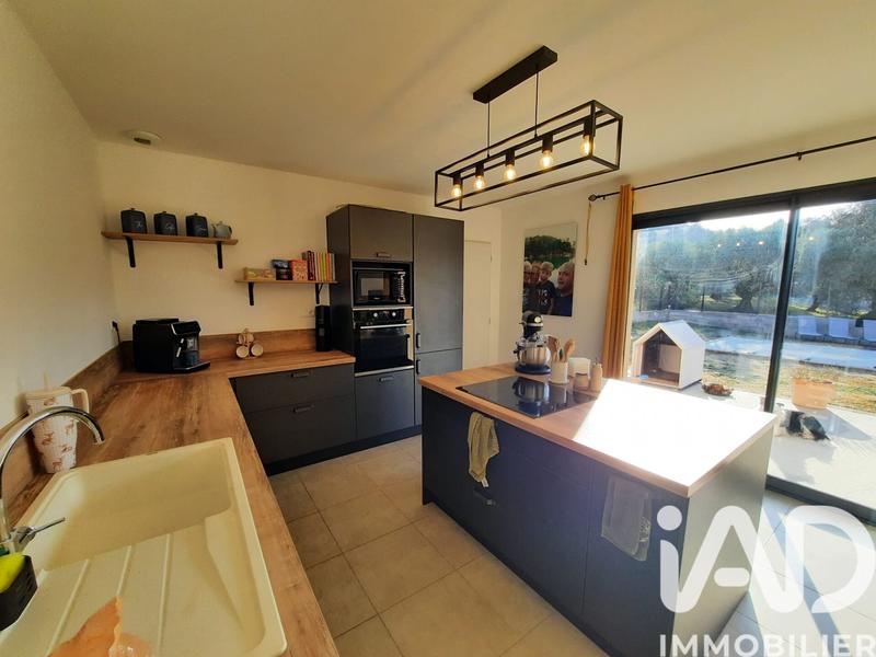 Maison - 110 m² - 4 pièces