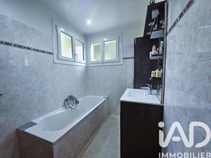 Maison - 116 m² - 6 pièces