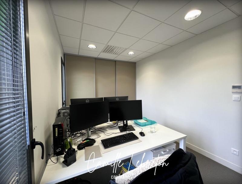 Bureau - 137 m² - 3 pièces