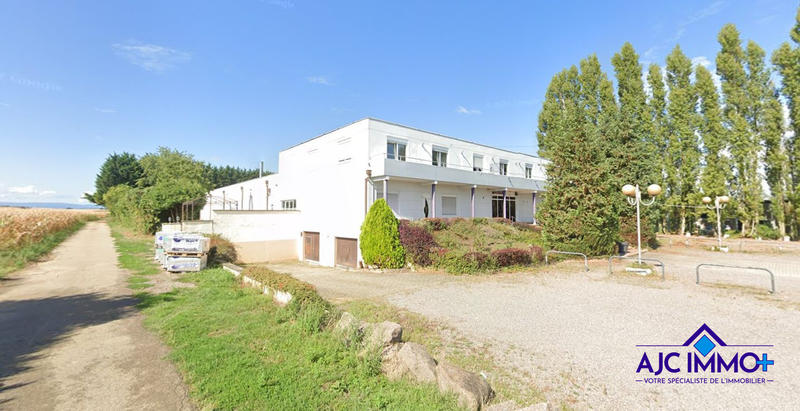 Local commercial - 1 850 m²