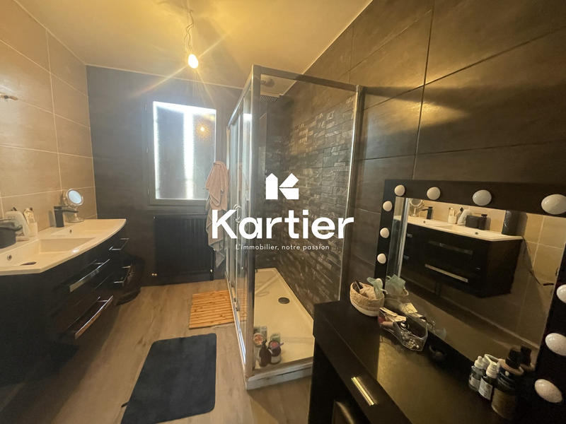 Maison traditionnelle - 114 m² - 4 pièces