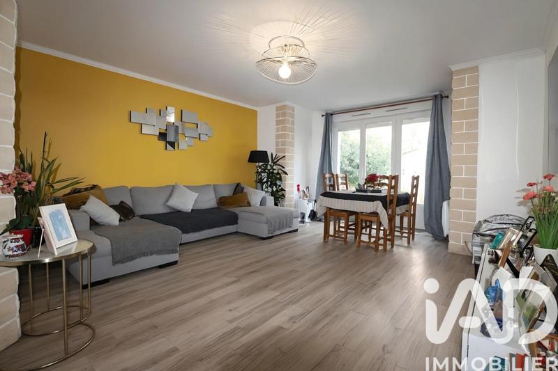 Maison - 93 m² - 5 pièces